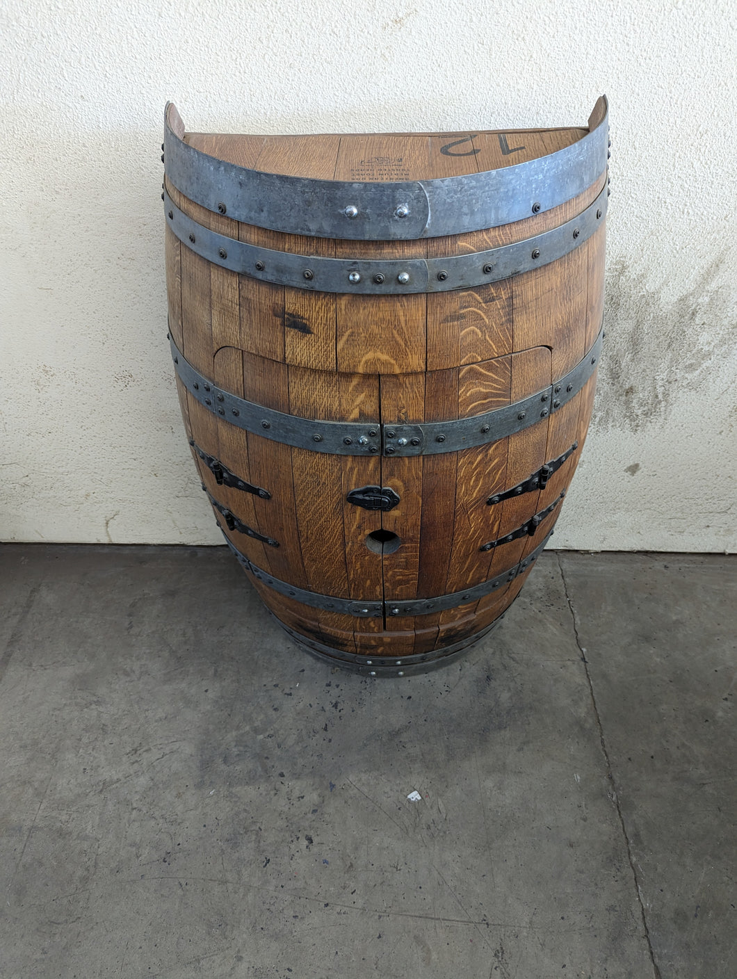 Half Wine Barrel Double Door Cabinet with a Shelf