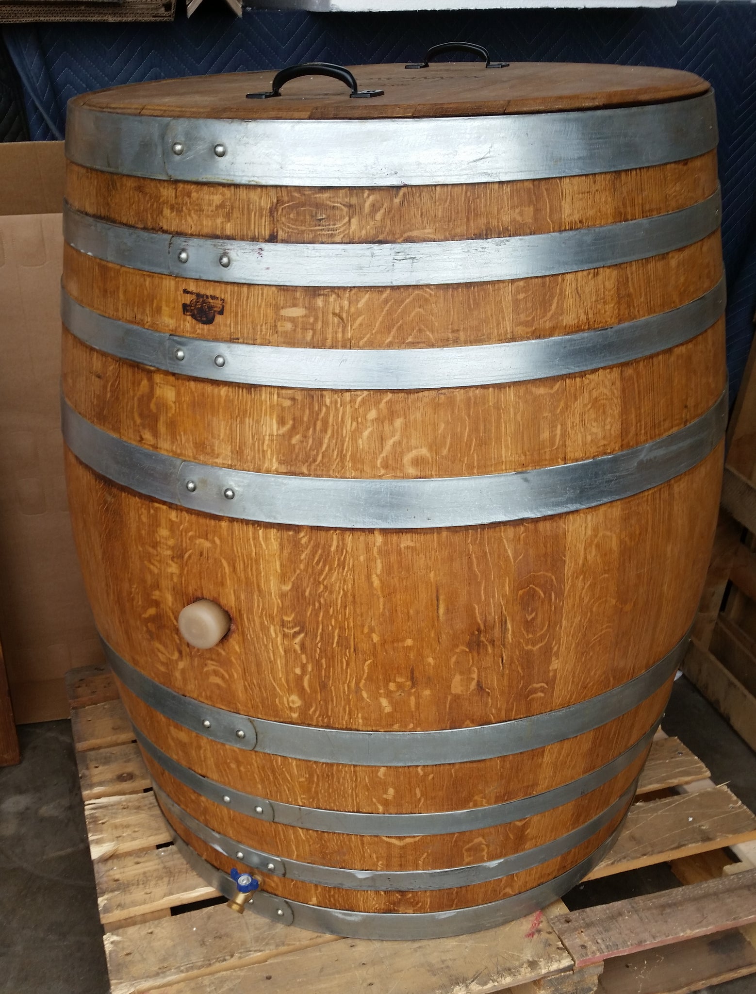 500L Cold tub puncheon barrel with lid in medium walnut (sanded, oil ...