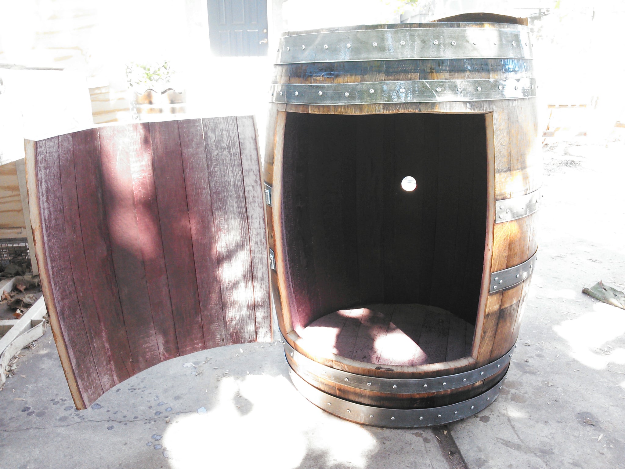 Barrel single door open no shelf